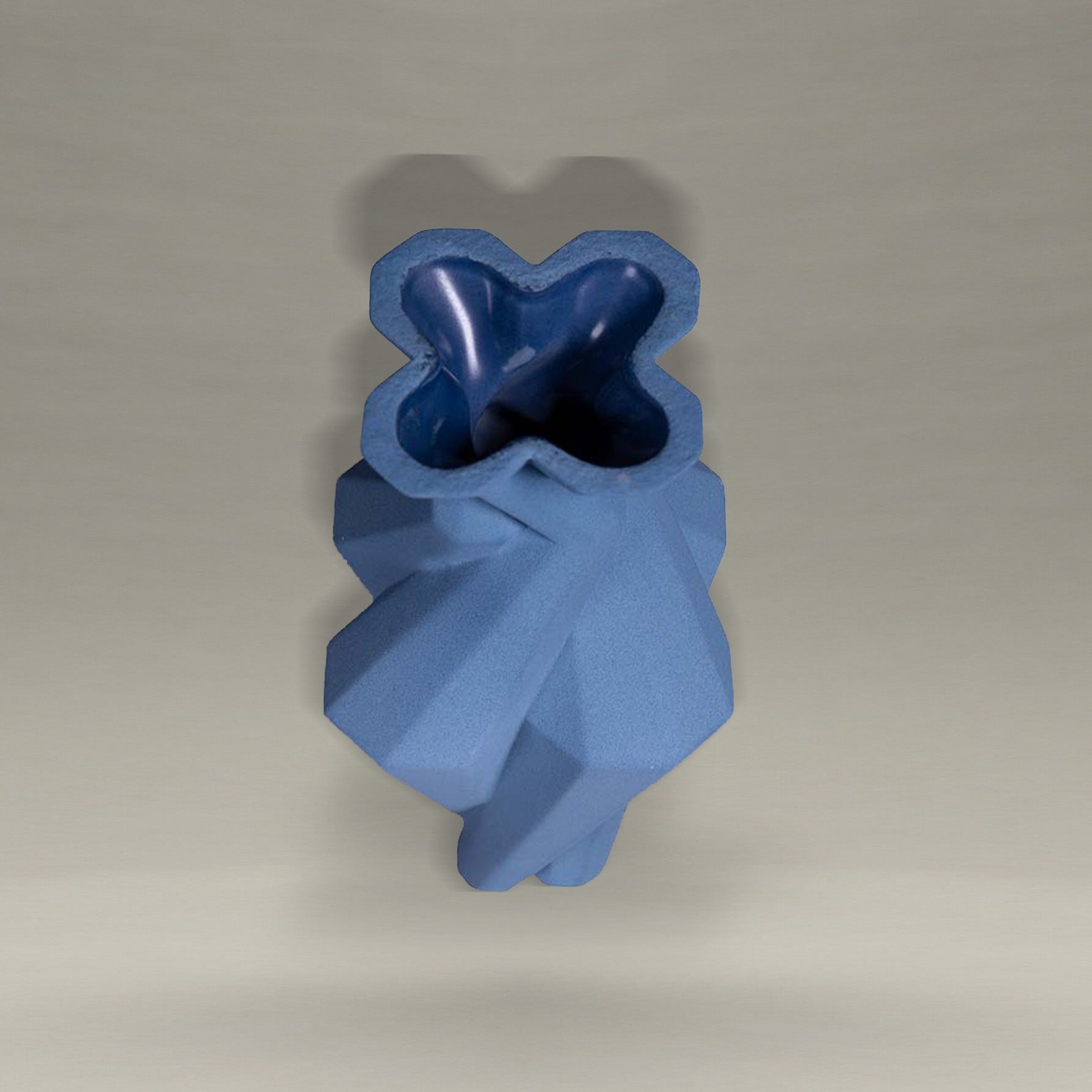 FORTRESS SPIRE VASE<br>BLUE