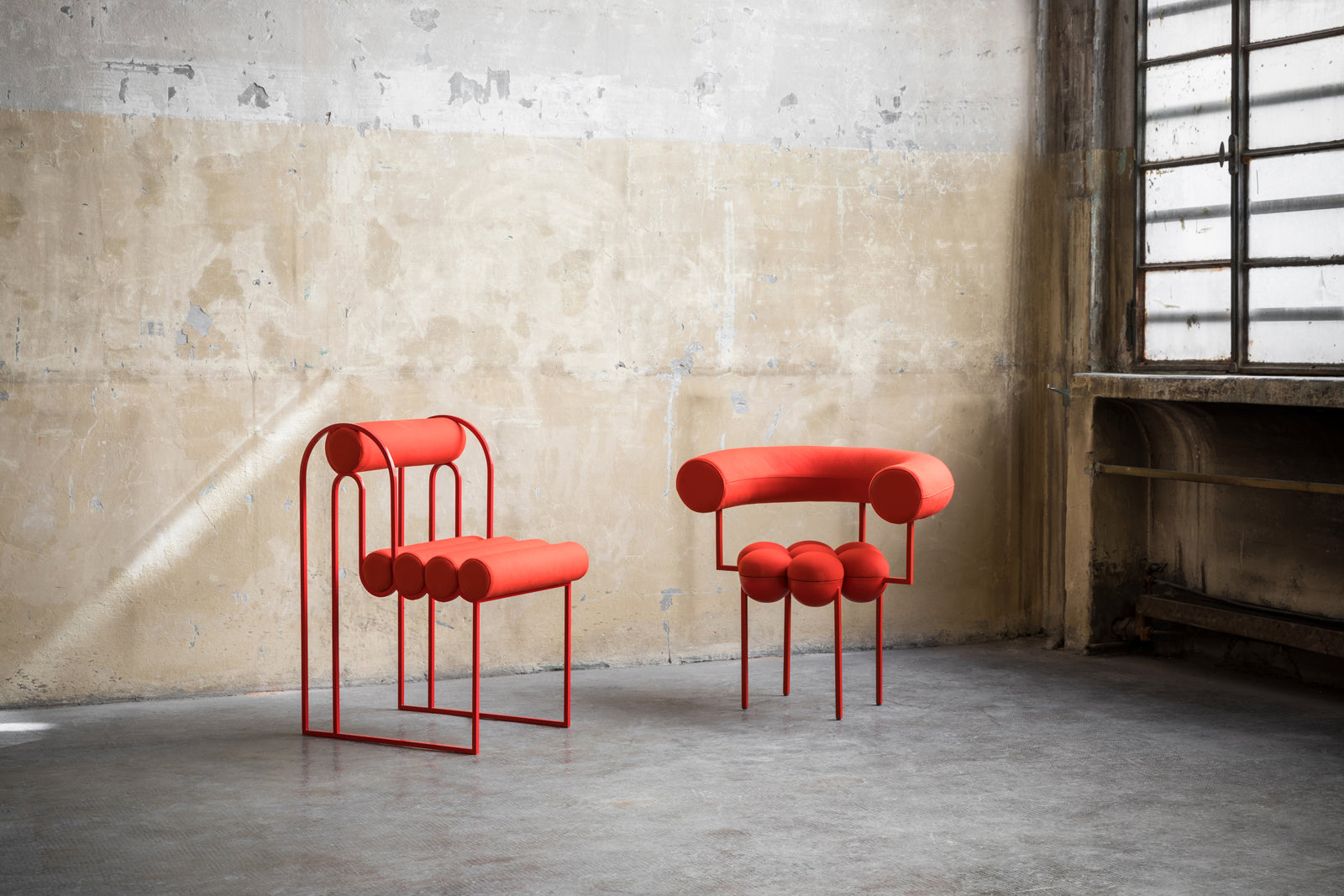 SATURN CHAIR<br>RED