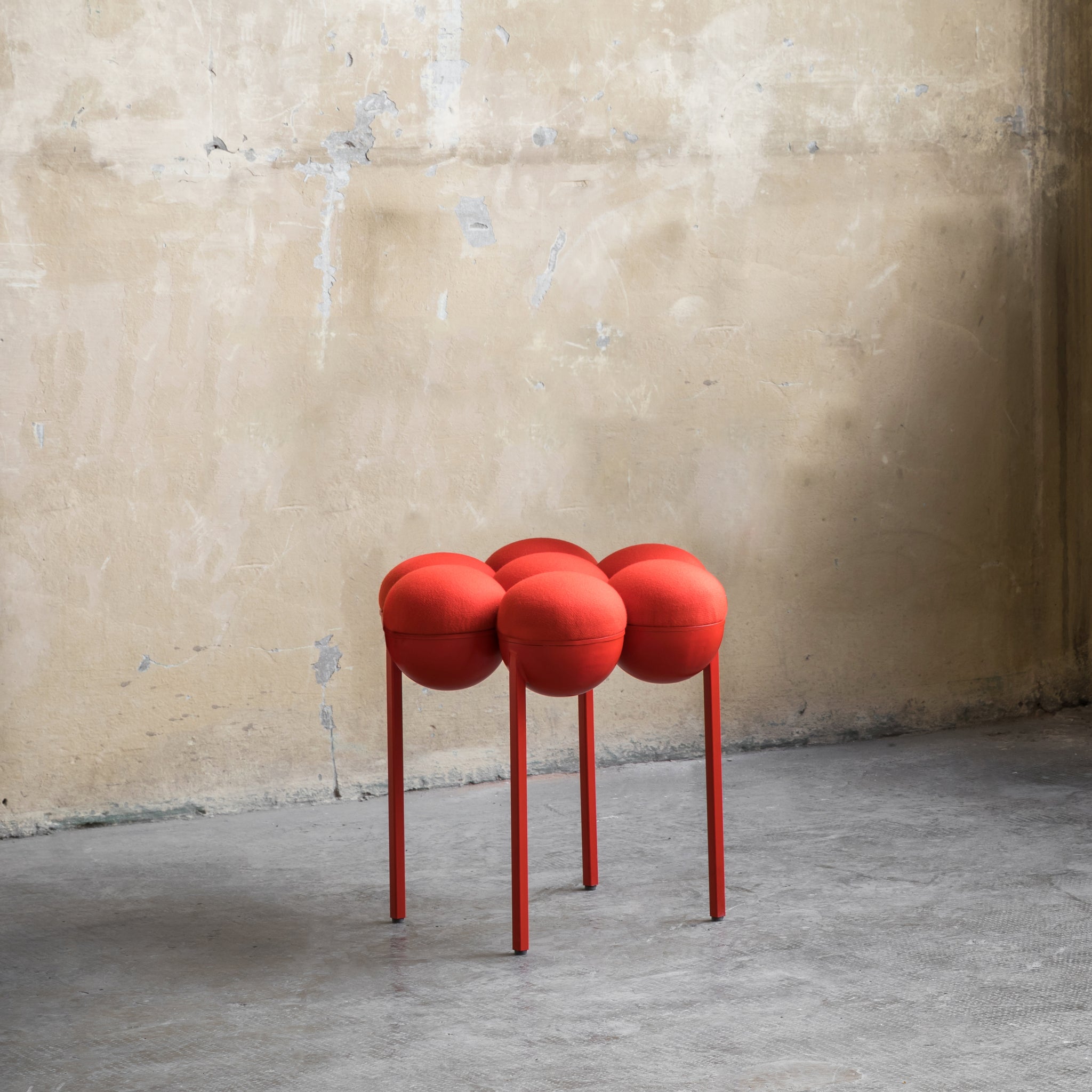 SATURN POUFFE SMALL